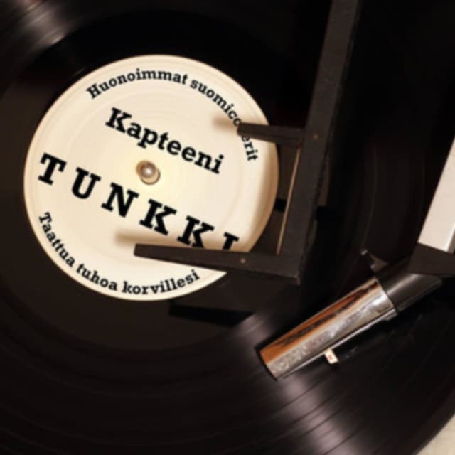 Kapteeni Tunkki esittää: podcast huonoista käännöskappaleista cover